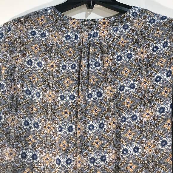 Adrienne Vittadini Blouse Floral Asymmetrical Top size 1X - Picture 6 of 9